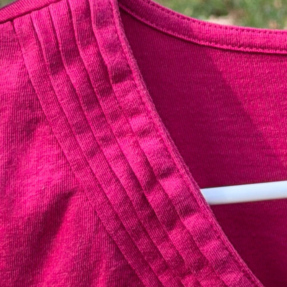 Croft & Barrow Magenta T-Shirt - Picture 3 of 6